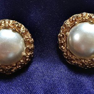 Gold & Pearl Earrings